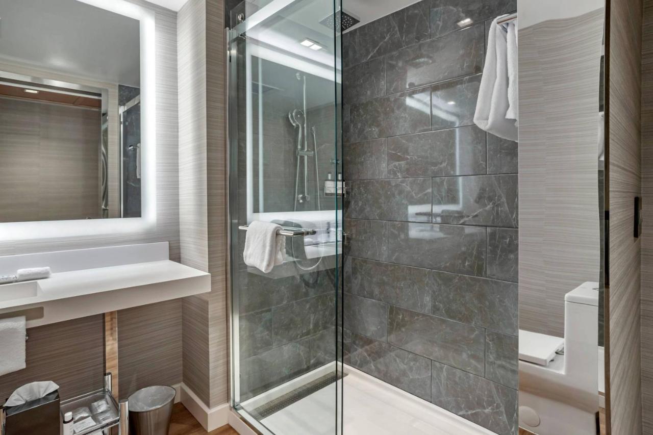 Ac Hotel By Marriott Washington Dc Convention Center Экстерьер фото