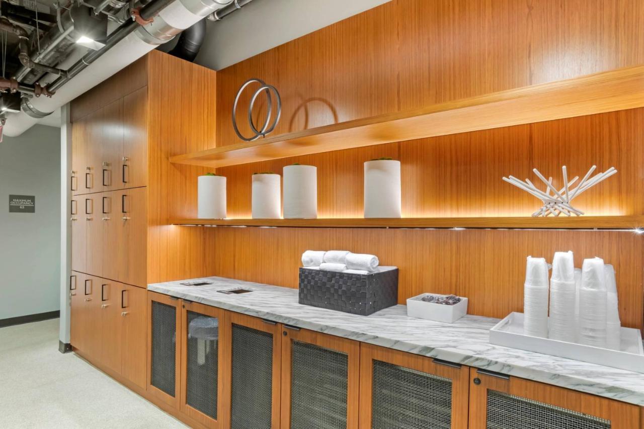 Ac Hotel By Marriott Washington Dc Convention Center Экстерьер фото