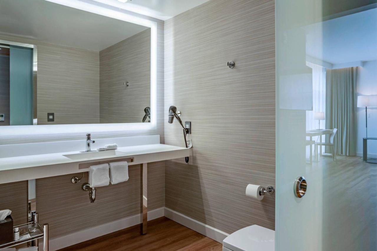 Ac Hotel By Marriott Washington Dc Convention Center Экстерьер фото