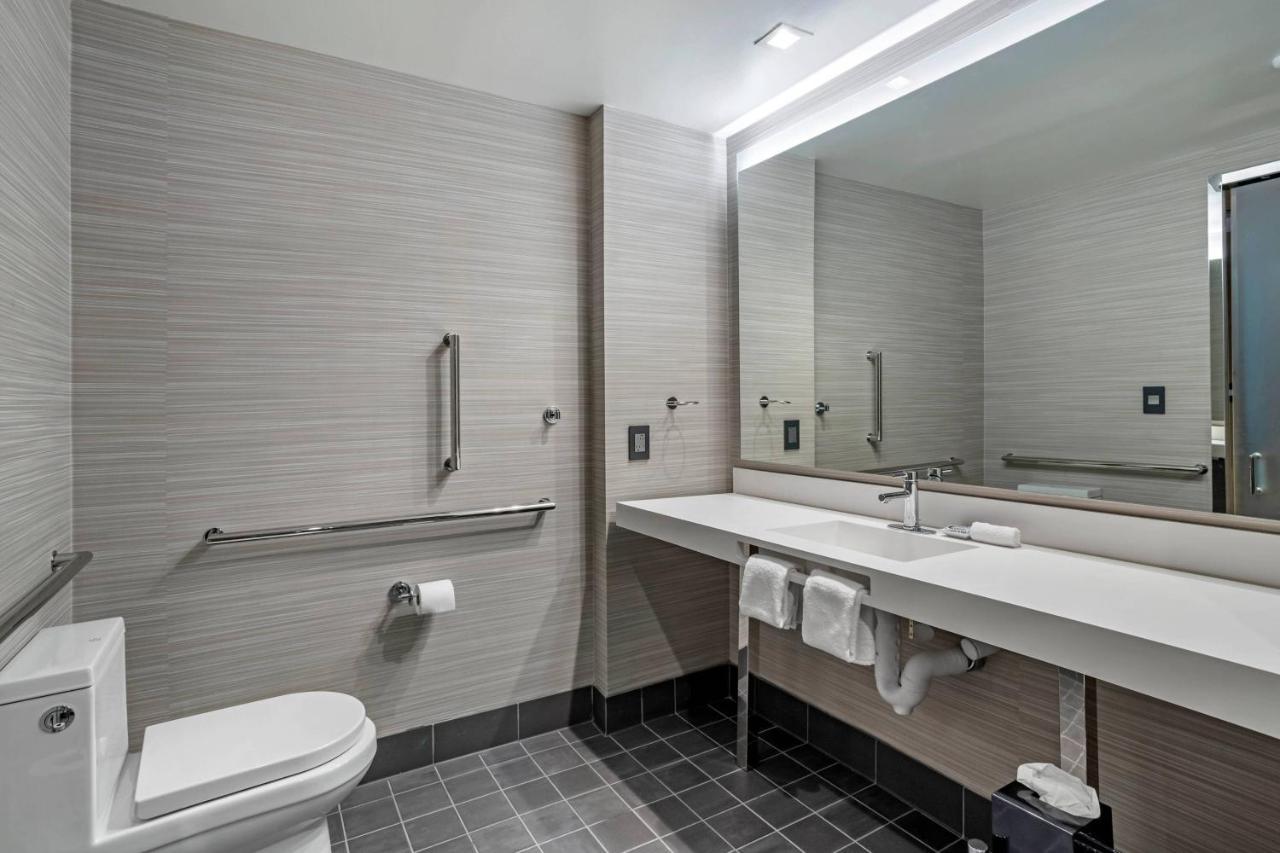 Ac Hotel By Marriott Washington Dc Convention Center Экстерьер фото